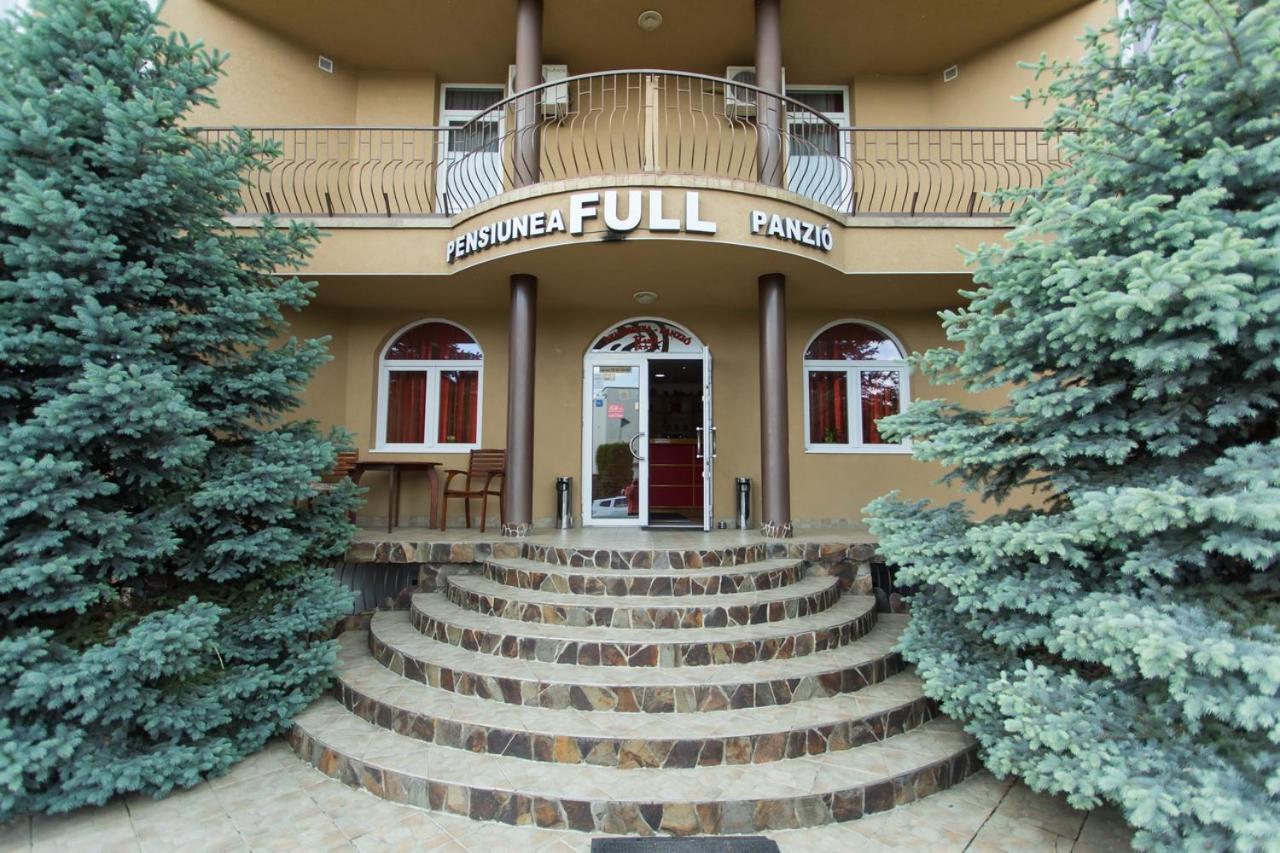 Pensiunea Full Targu Mures Exterior photo