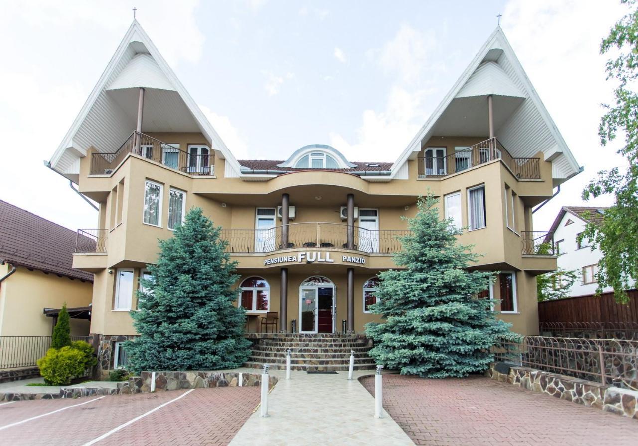 Pensiunea Full Targu Mures Exterior photo